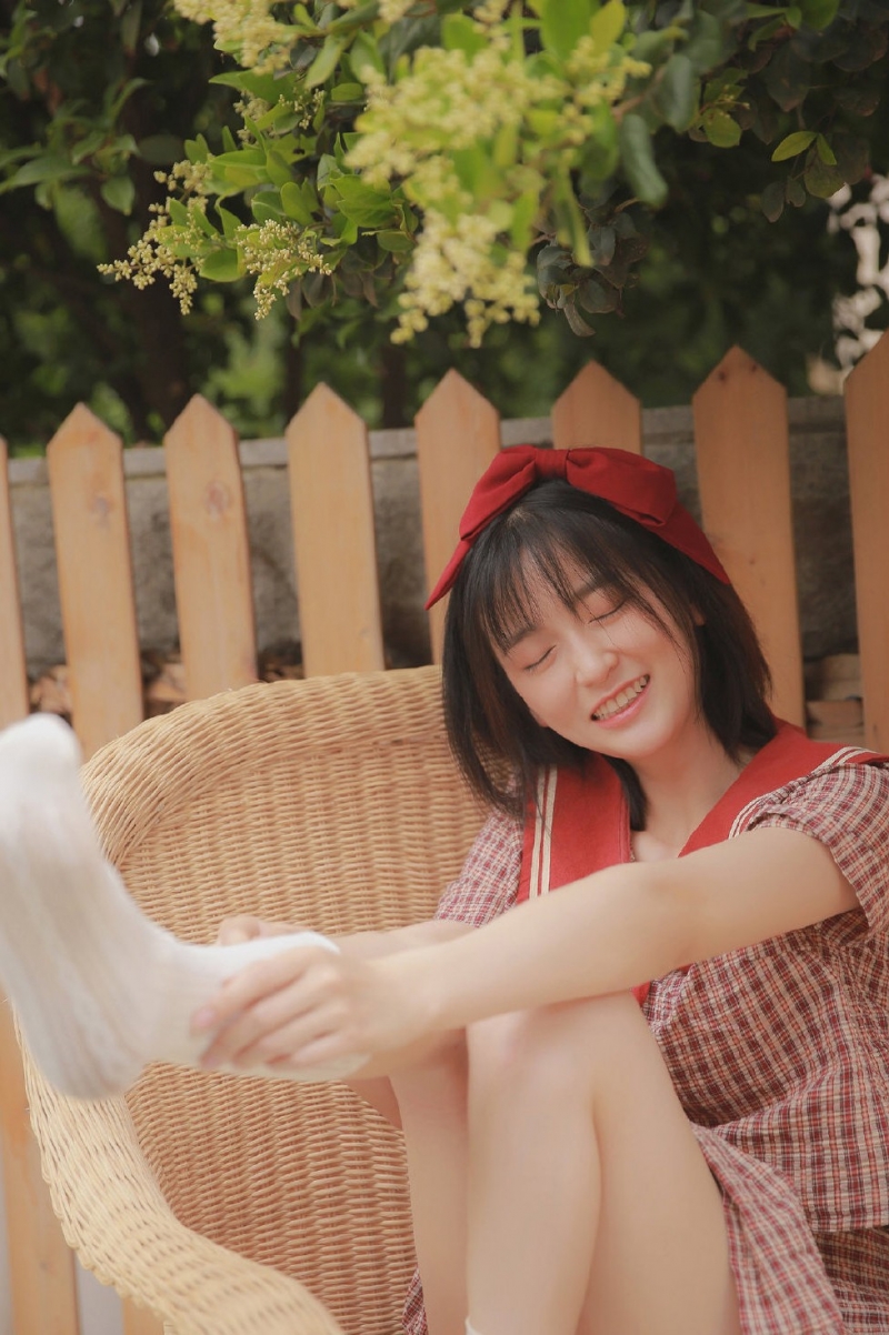 夏日格子裙美女清新浪漫写真集