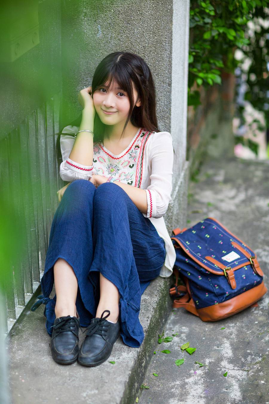 极品推女郎周于希在办公室的诱与惑黑丝美腿绝美肉体摄影