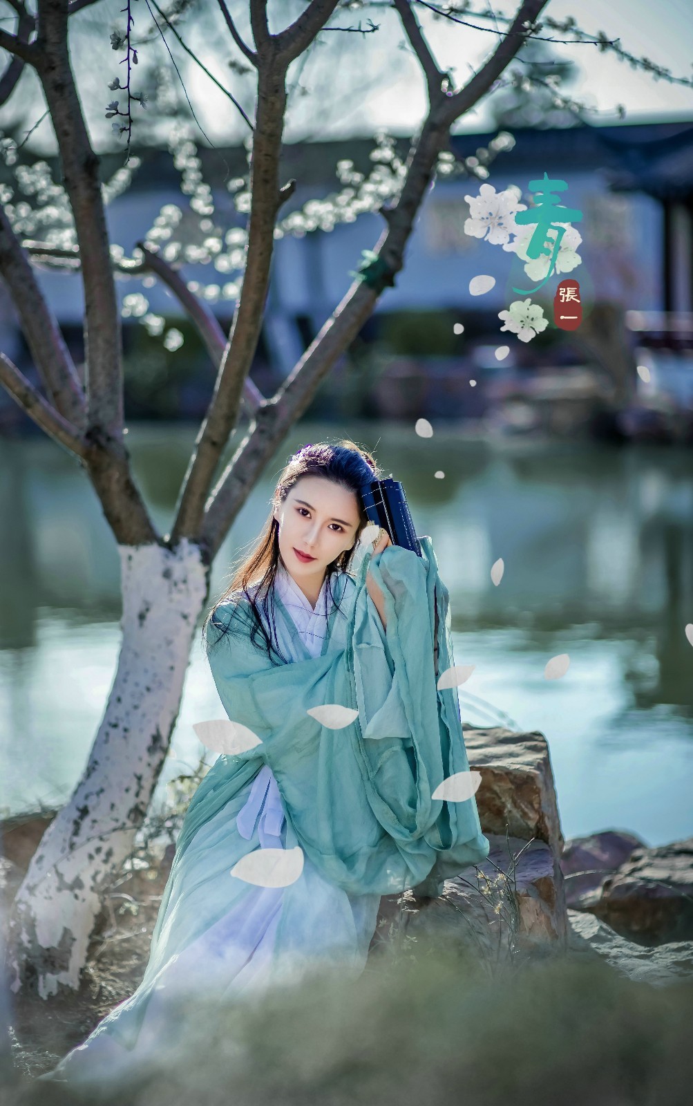 气质高冷出尘的古装美女唇红齿白唯美漂亮古风摄影图片