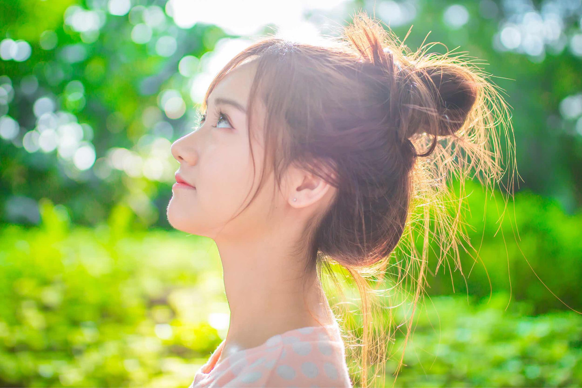 邻家大眼女孩