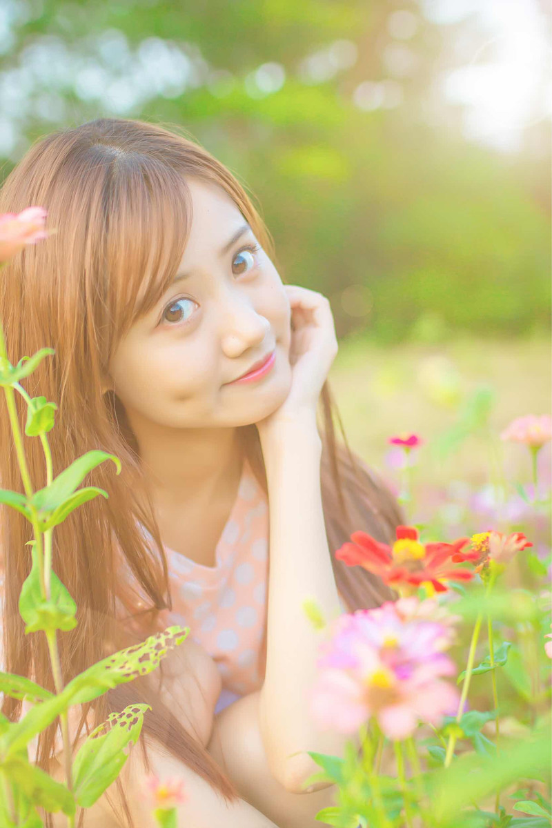 邻家大眼女孩
