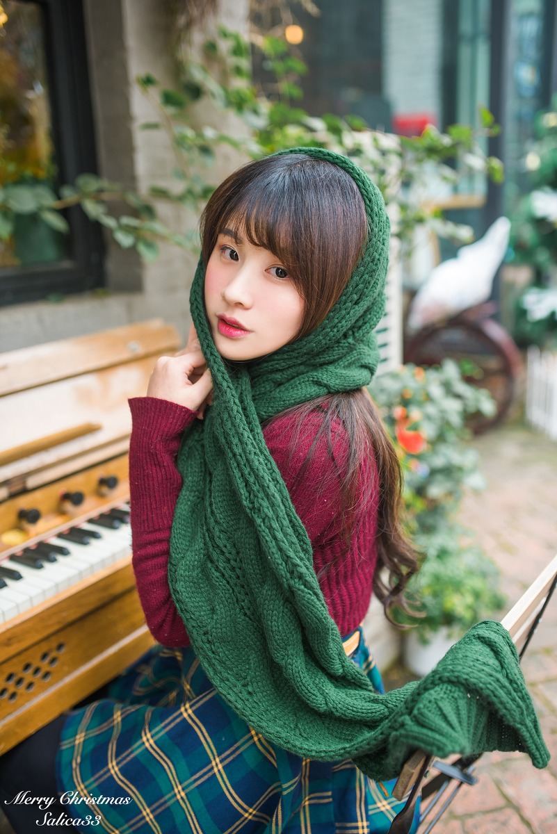 长发刘海美女皮肤超好