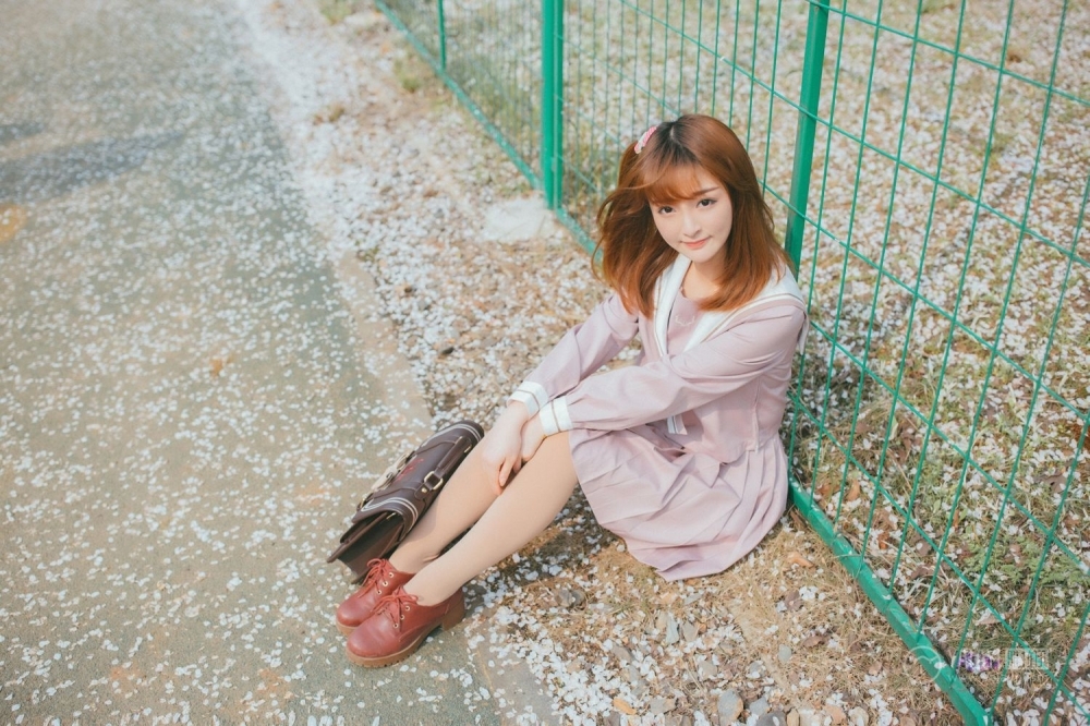 可爱女学生制服丝袜森系养眼唯美亚洲另类图片