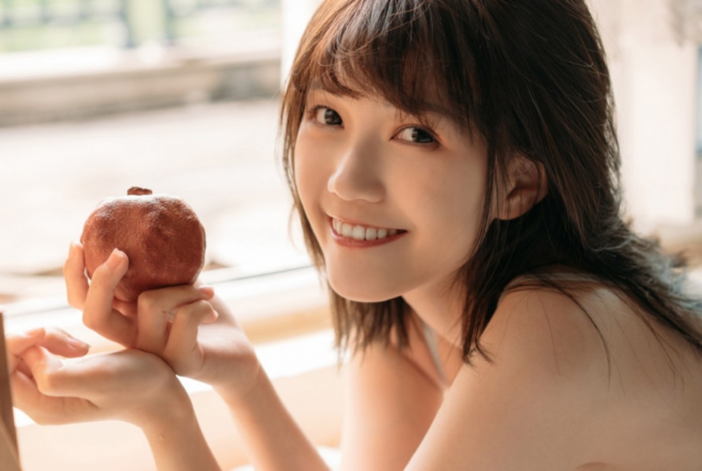 日本美少女内衣性感美背身材丰满诱惑个人写真