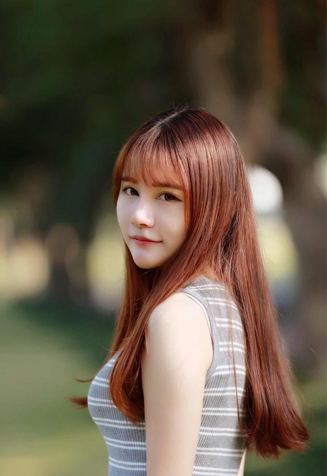 内衣美女半裸翘臀精美人体艺术写真