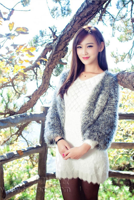 清纯美女旅游生活照 景美人更美