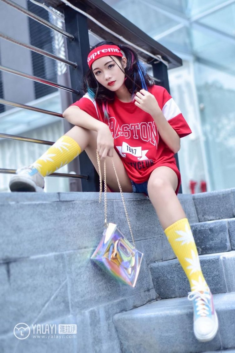 校园啦啦队宅男校花女神火辣吸晴养眼性感美女图片
